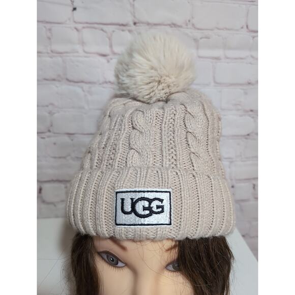 UGG Fleece Lined Cream Tan Winter Cable Knit PomPom Beanie Hat - Picture 2 of 6